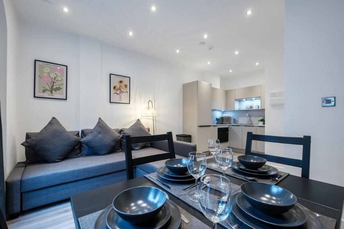 Hull Centre Converted Brewery 4 Apartment *