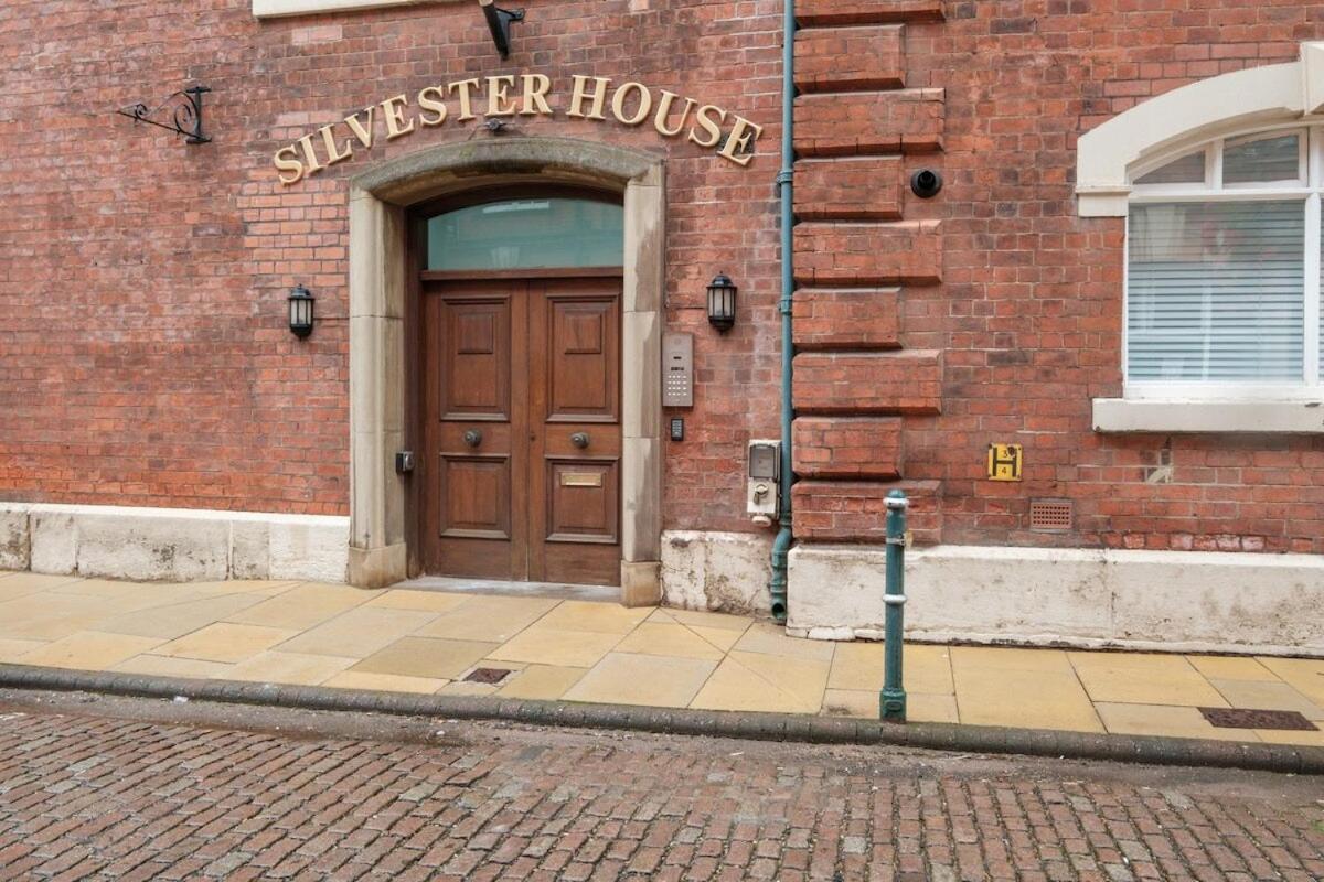 Hull Centre Converted Brewery 4 Apartment Kingston upon Hull